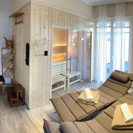 Pensjonat Sanddorn Mit Cafe Carlssons Binz