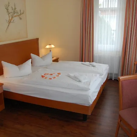 Sanddorn Mit Cafe Carlssons 4* بينز