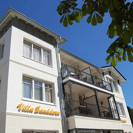 Sanddorn Mit Cafe Carlssons