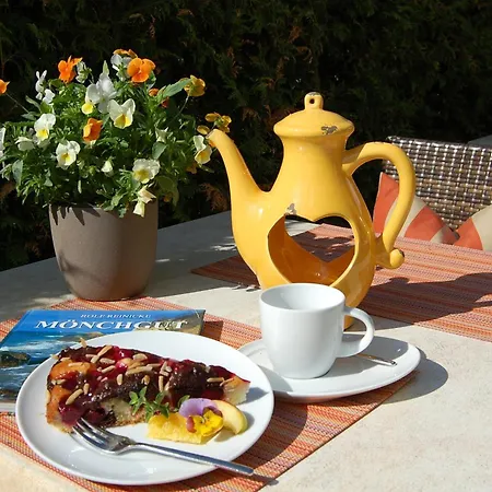 Sanddorn Mit Cafe Carlssons Binz