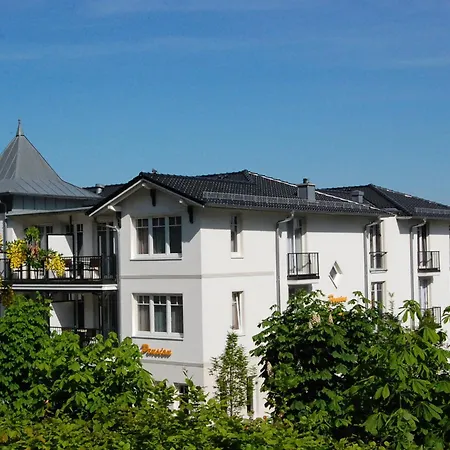 Pensjonat Sanddorn Mit Cafe Carlssons Binz