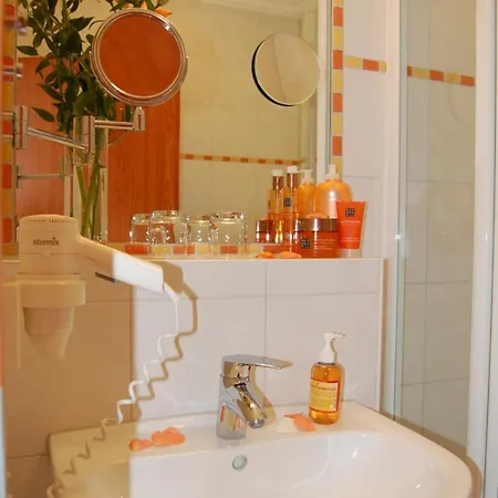 بيت ضيافة Sanddorn Mit Cafe Carlssons بينز