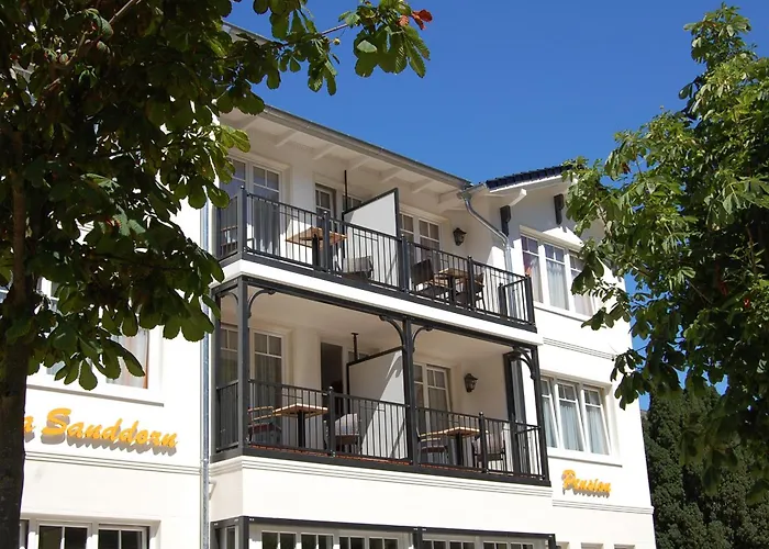 Pensión Sanddorn Mit Café Carlssons 4*